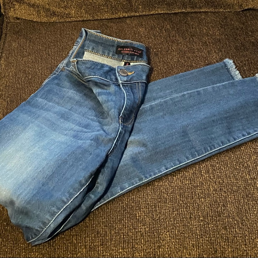 Celebrity Pink Brand Girl’s Size 9/29 Midrise Ankle Skinny Jeans.